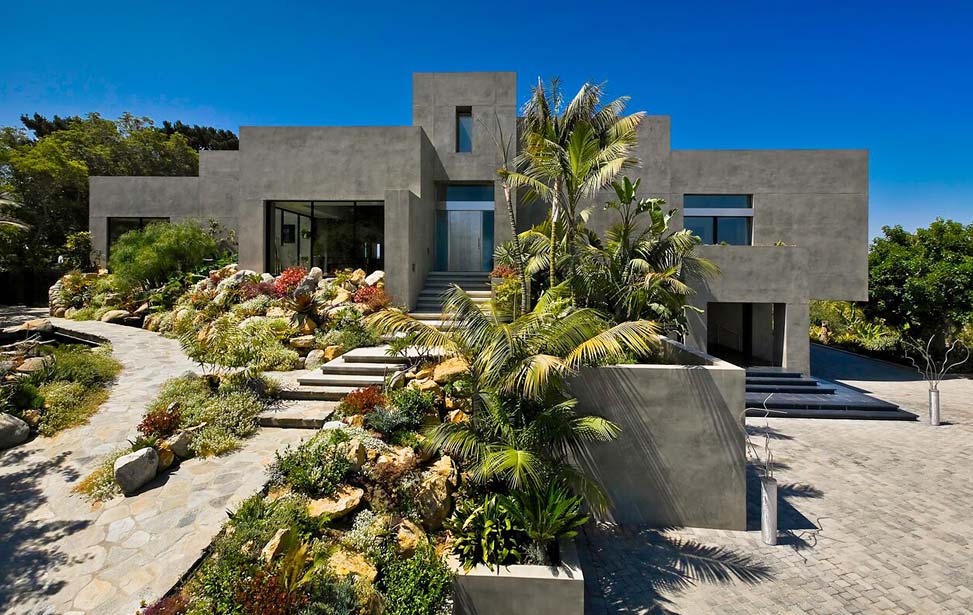 high-tech residence and winery