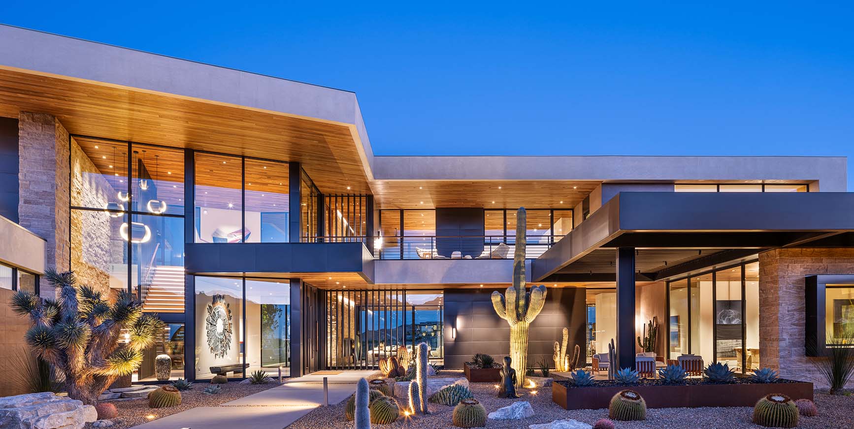 MODERN DESERT HOME
